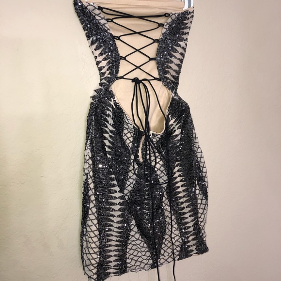 party dress - Picture 2 of 2